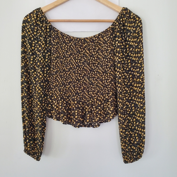 HOLLISTER Sz S Ditsy Floral Smocked LS Crop Top Elastic Neck Ruffle Hem Boho - Picture 7 of 13